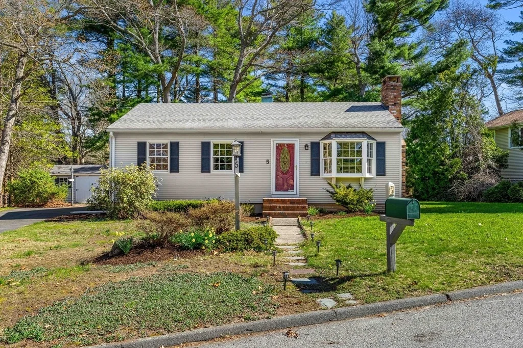 Photo of 5 Pershing Ave