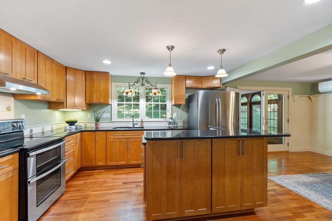 Photo of 58 Gates Ln