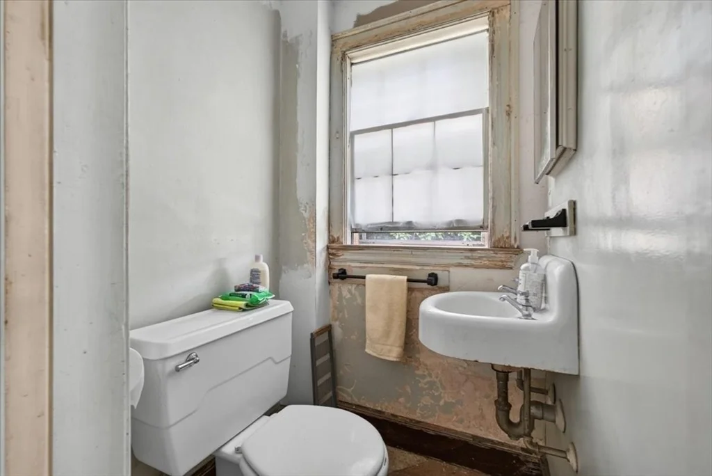 Photo of 25 Leland Rd