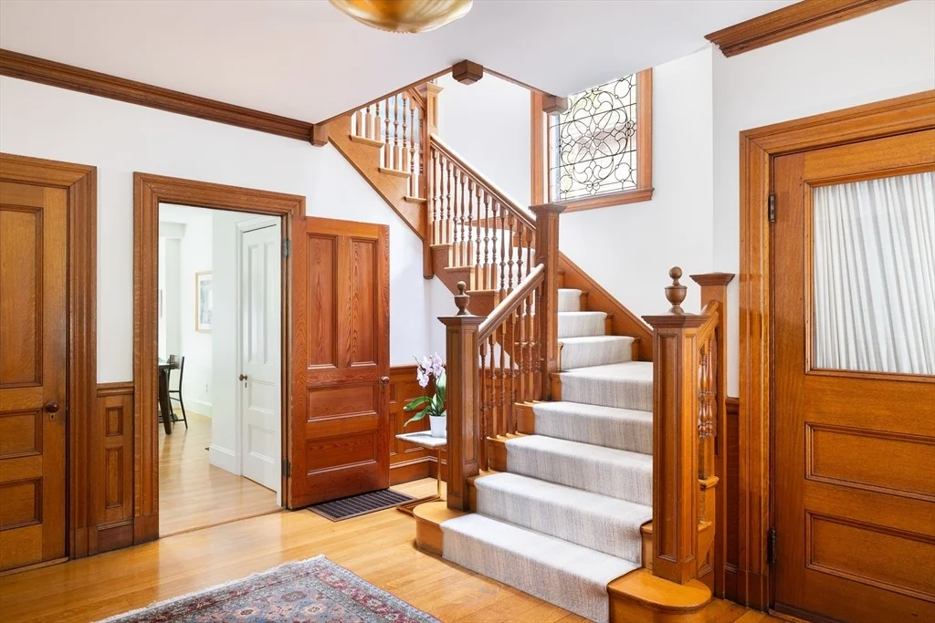 Photo of 95 Babcock St