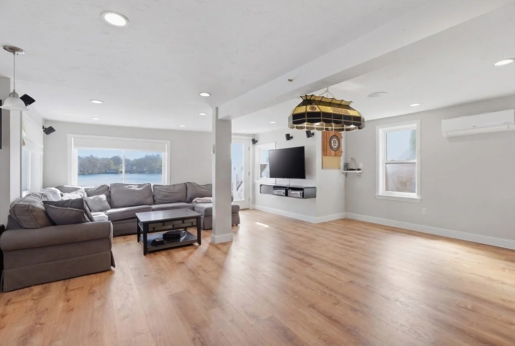 Photo of 411B Lake Avenue