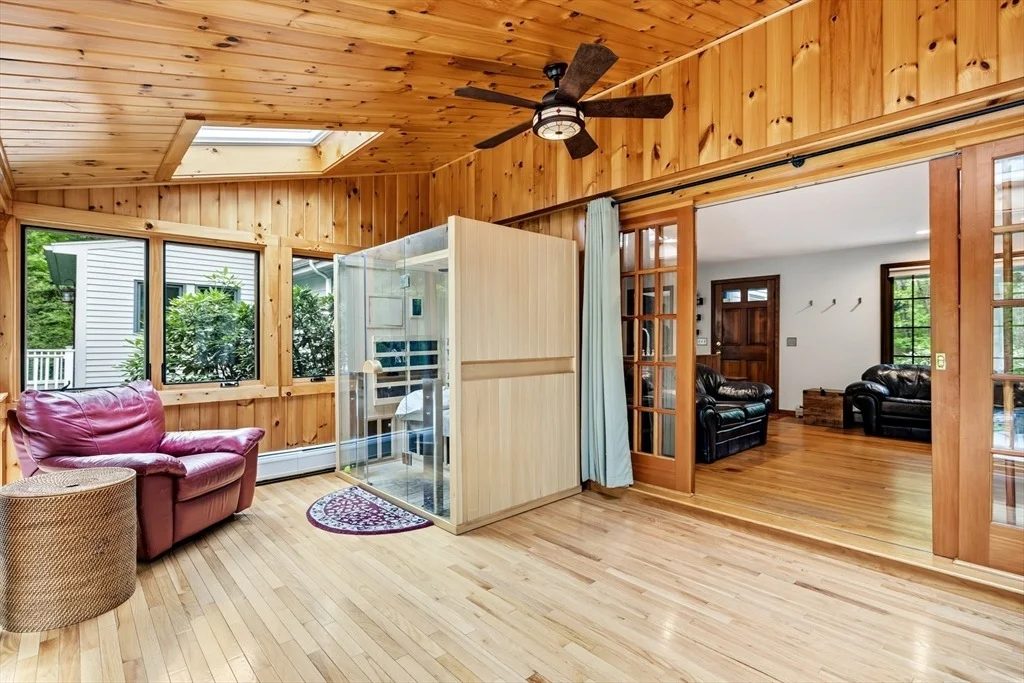 Photo of 591 Kennedy Road