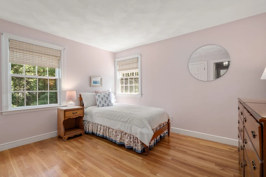 Photo of 112 Thunder Rd