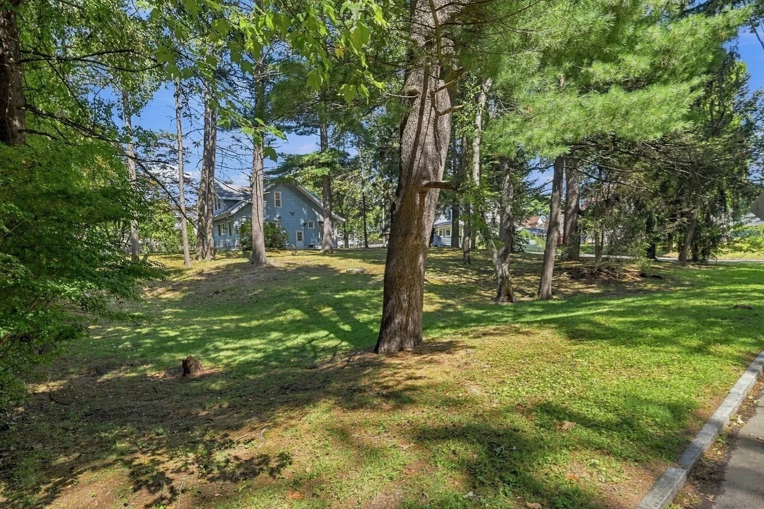 Photo of 46 Rush St
