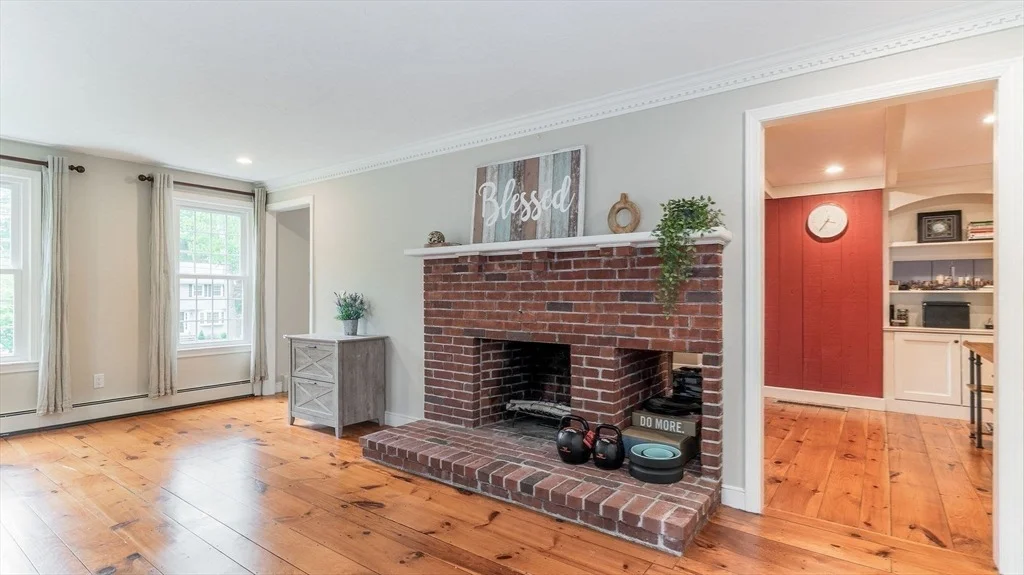 Photo of 142 Baker St
