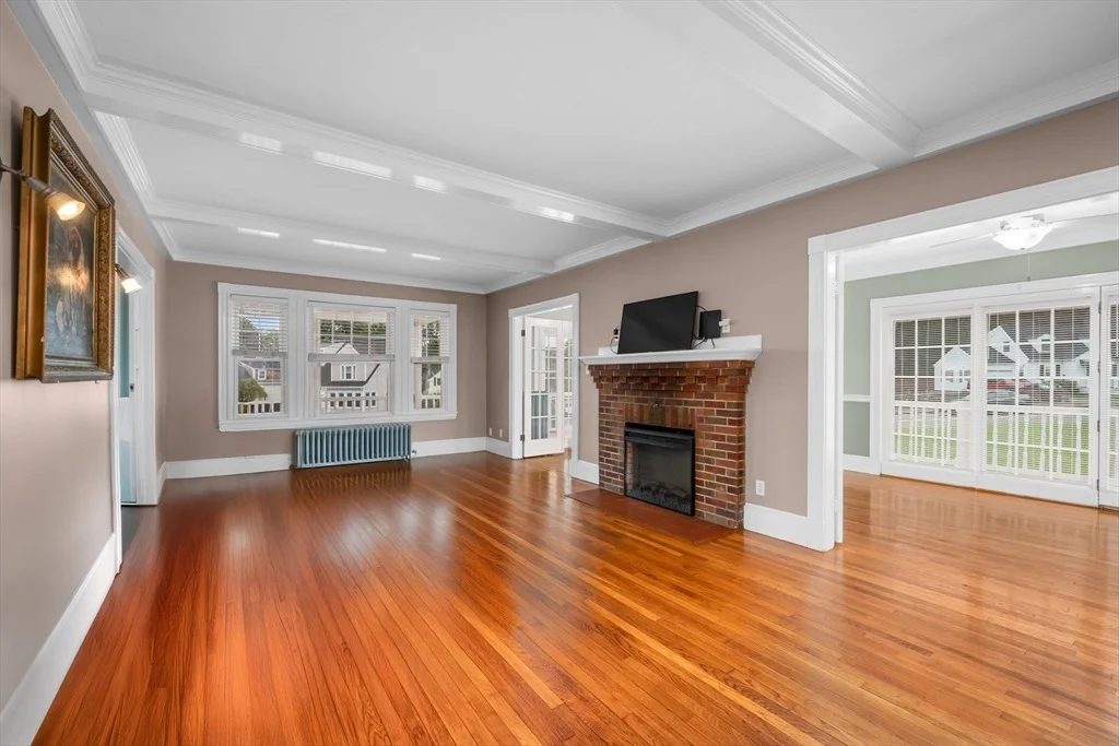 Photo of 2 Howard St.