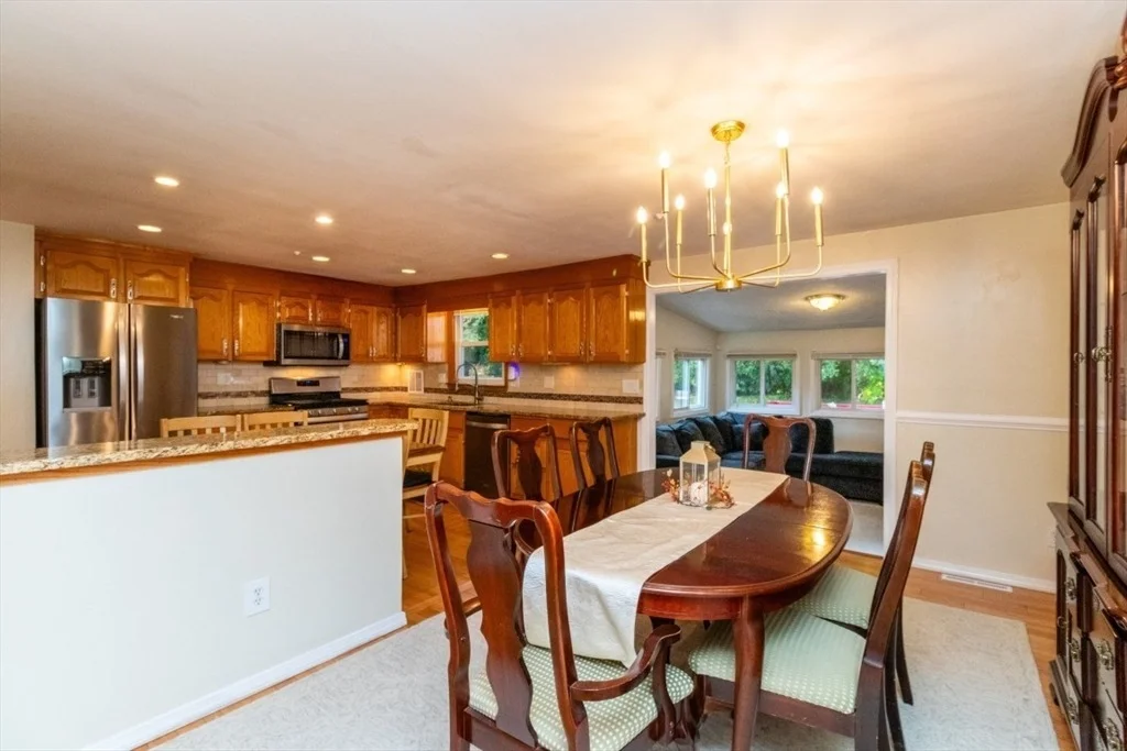 Photo of 89 Fernandez Cir