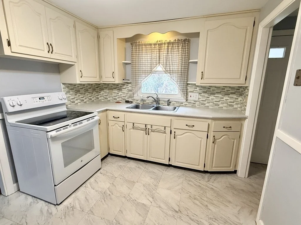 Photo of 6 Roald St