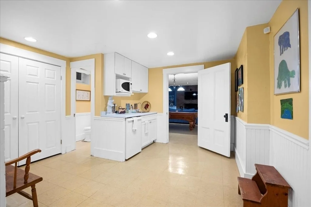 Photo of 40 Westwood Dr