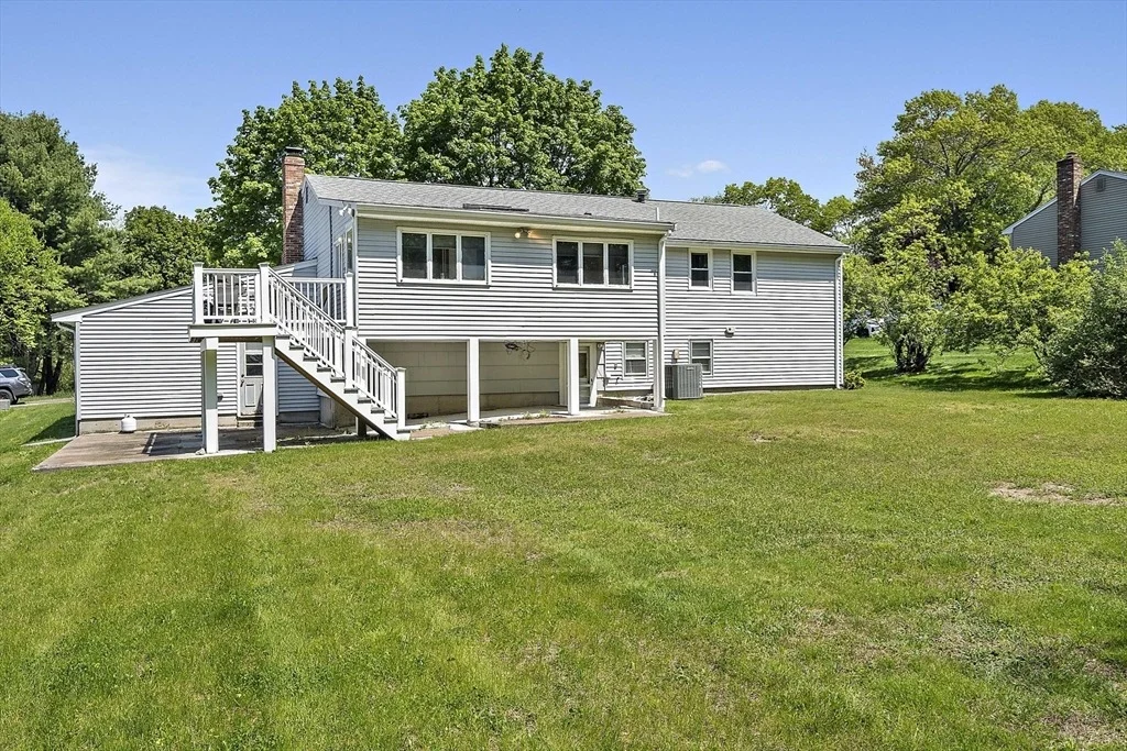 Photo of 6 Sandy Ridge Cir
