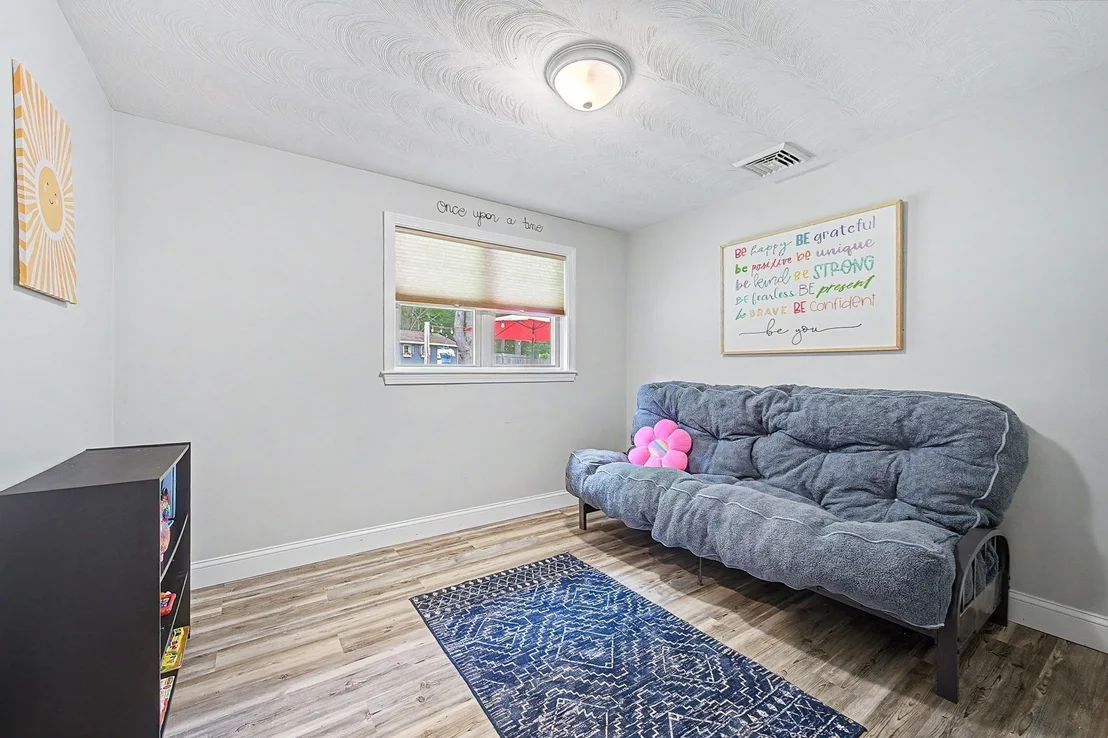 Photo of 9 Joseph Rd