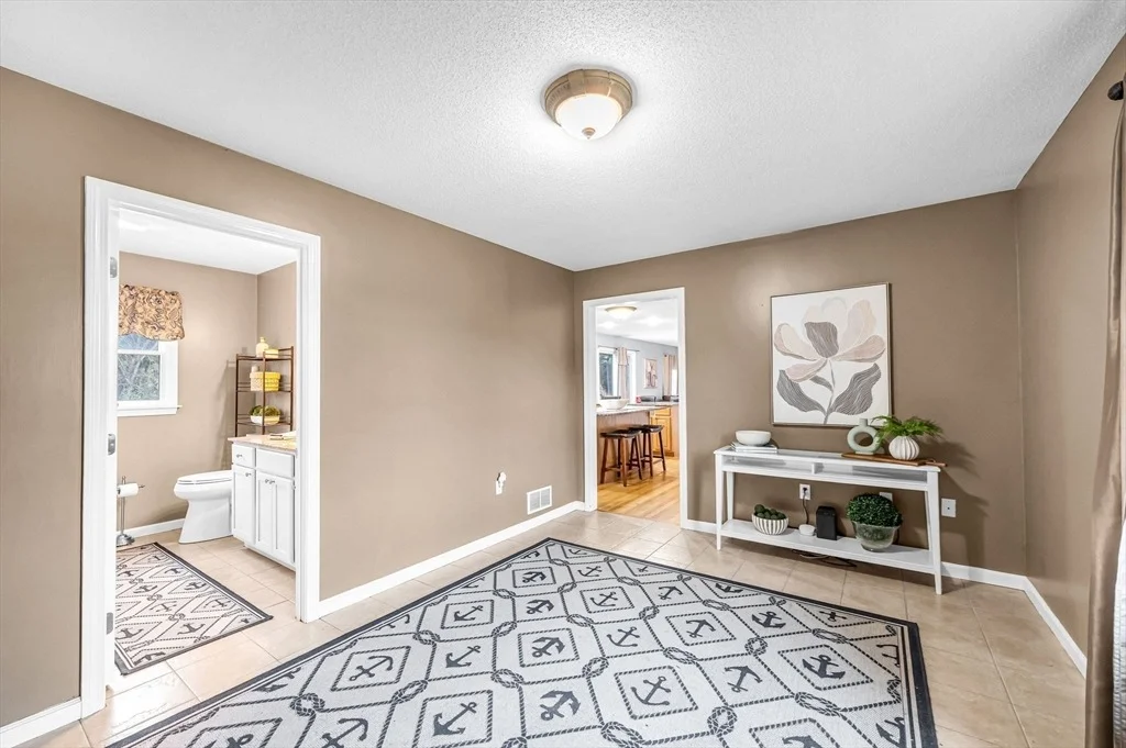 Photo of 12 Salerno Dr