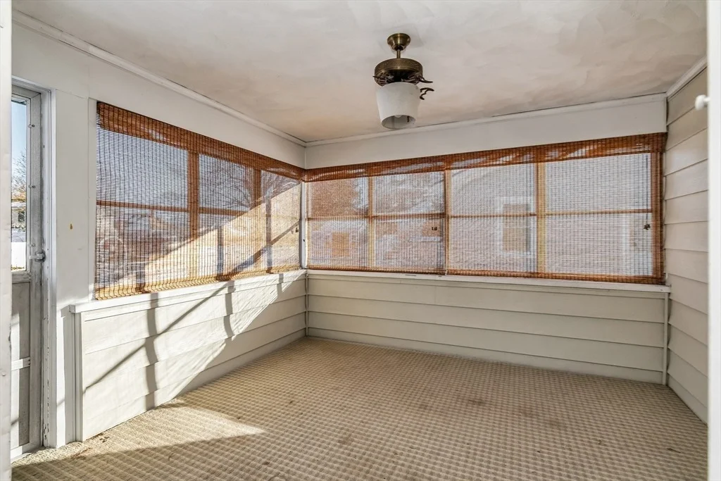 Photo of 31 Webster Ave