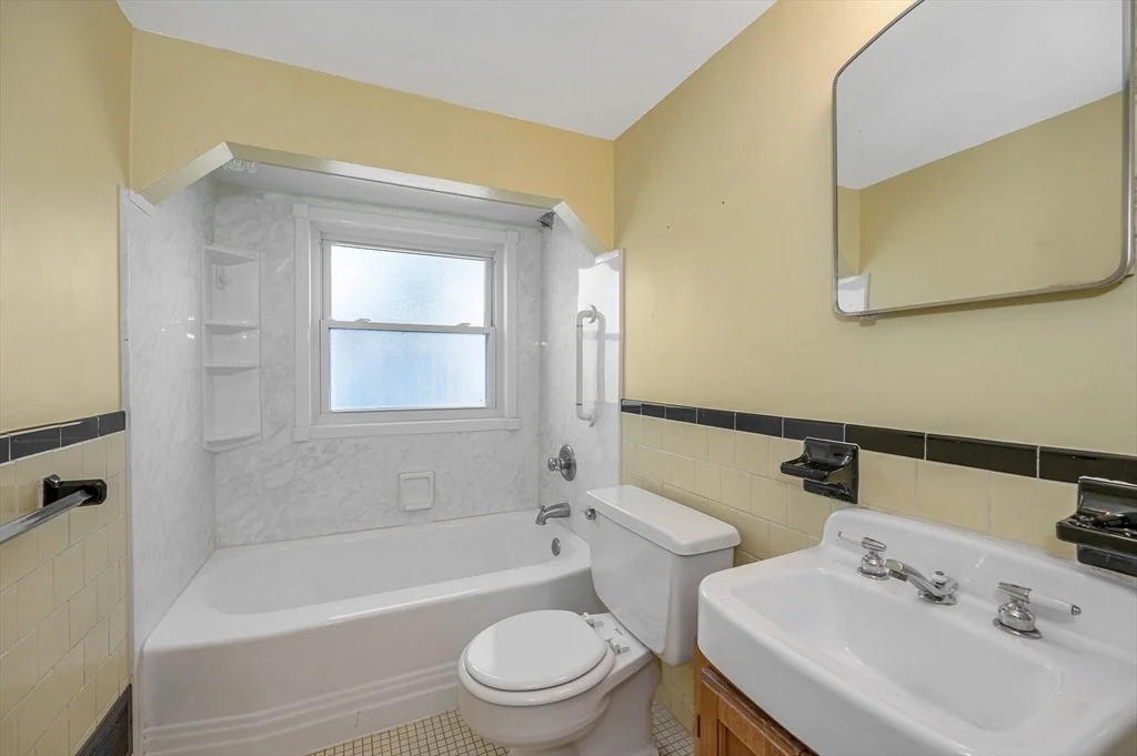 Photo of 42 Hancock Rd