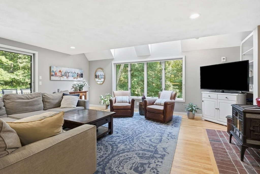 Photo of 15 Larch Road