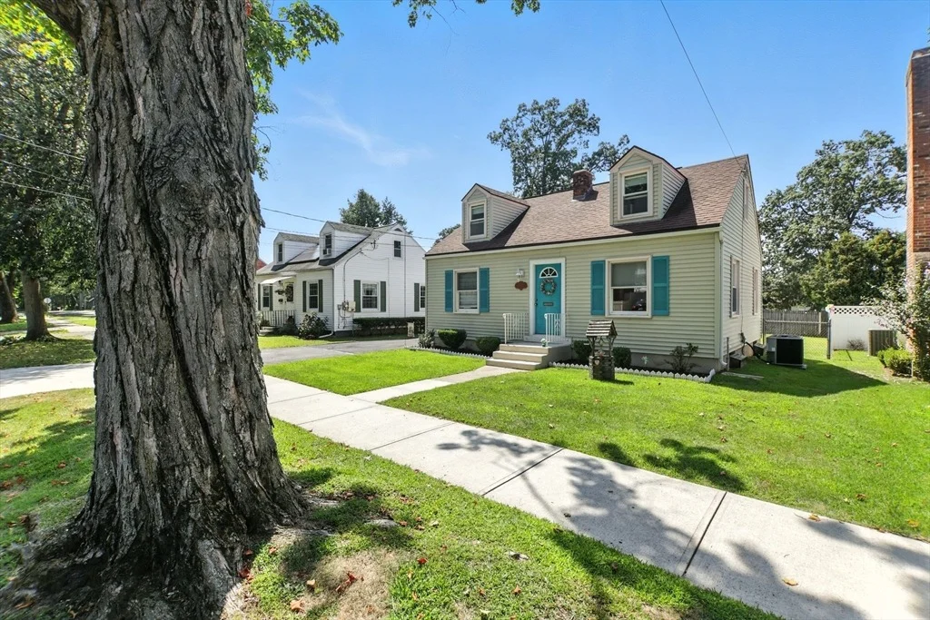 Photo of 200 Ellsworth Ave