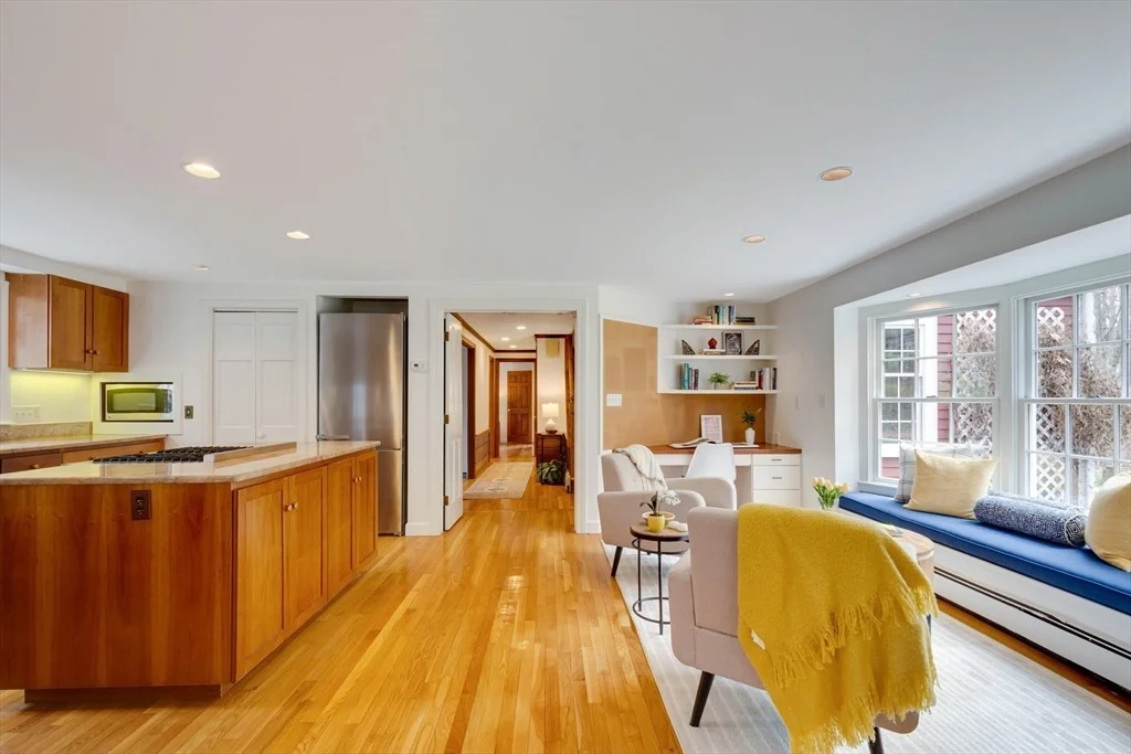 Photo of 134 Sandy Pond Rd