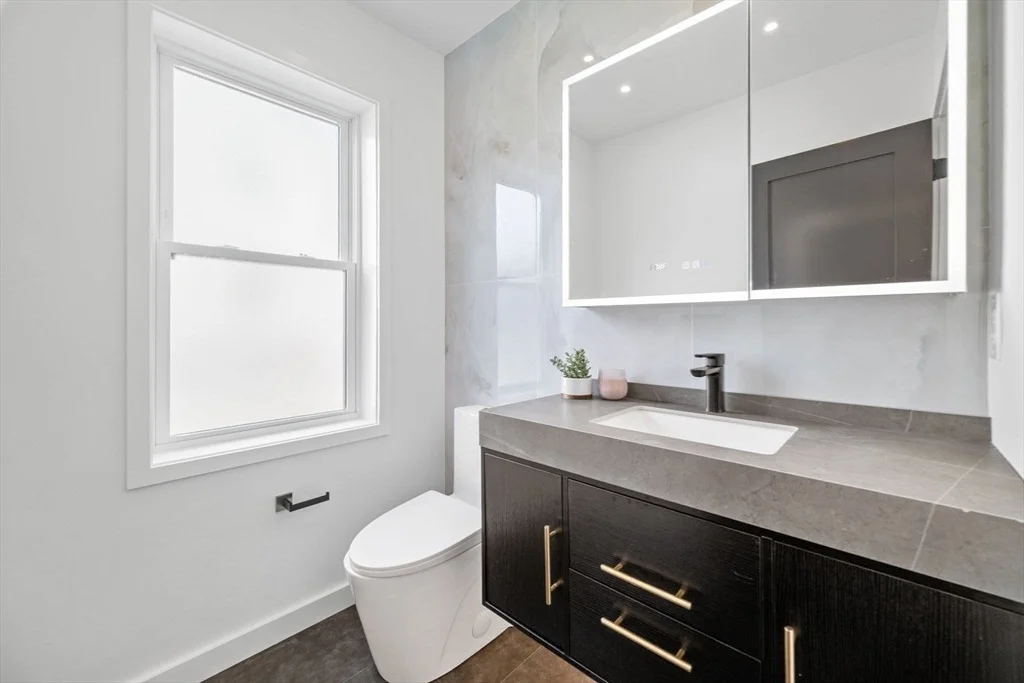 Photo of 9 Vinal Ave