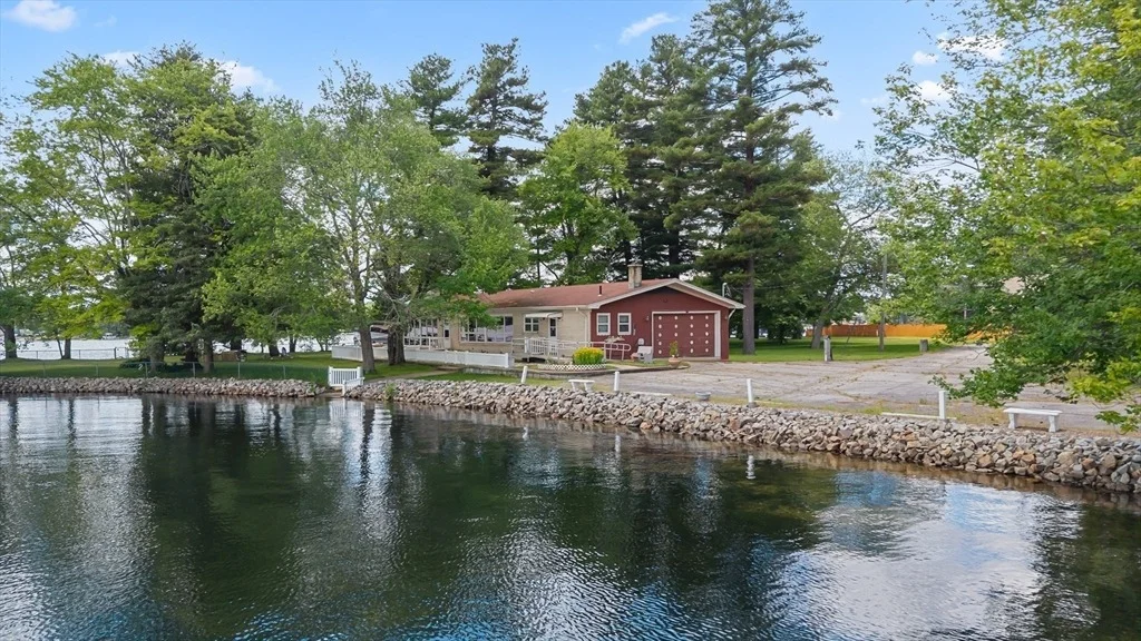 Photo of 20 Indian Point Rd
