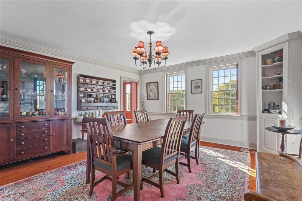 Photo of 21 Sturbridge Rd