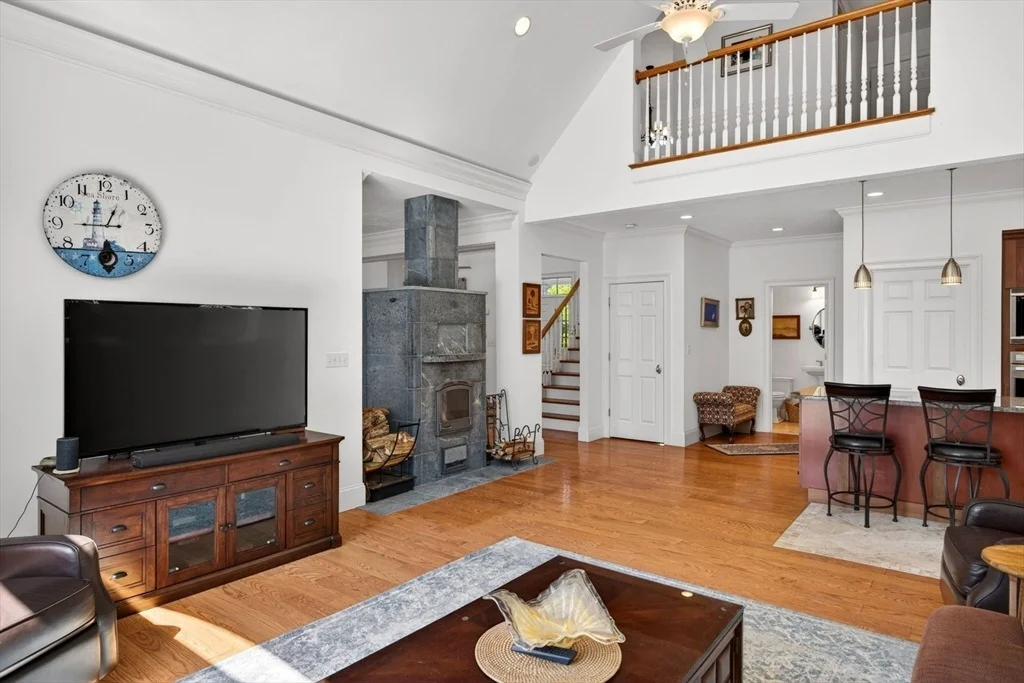 Photo of 359 Santuit Road