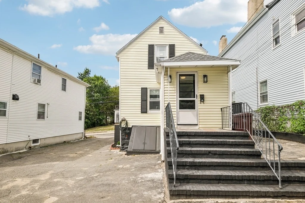 Photo of 39 Tappan St