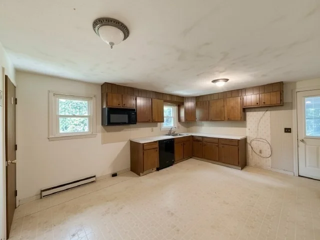 Photo of 178 N Main St