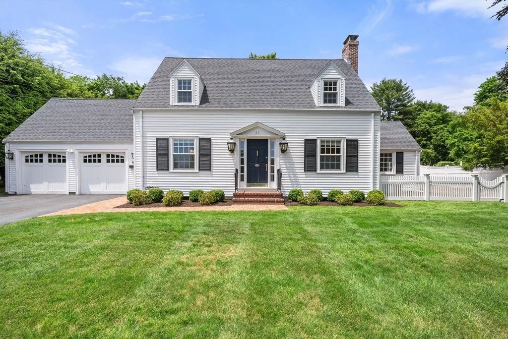 Photo of 37 Salisbury Dr