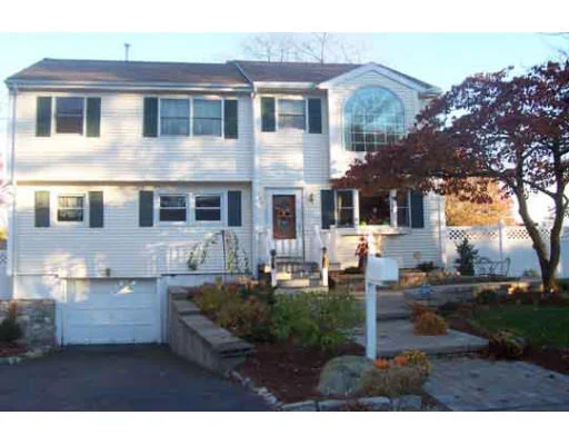 Photo of 33 Sandra Lane