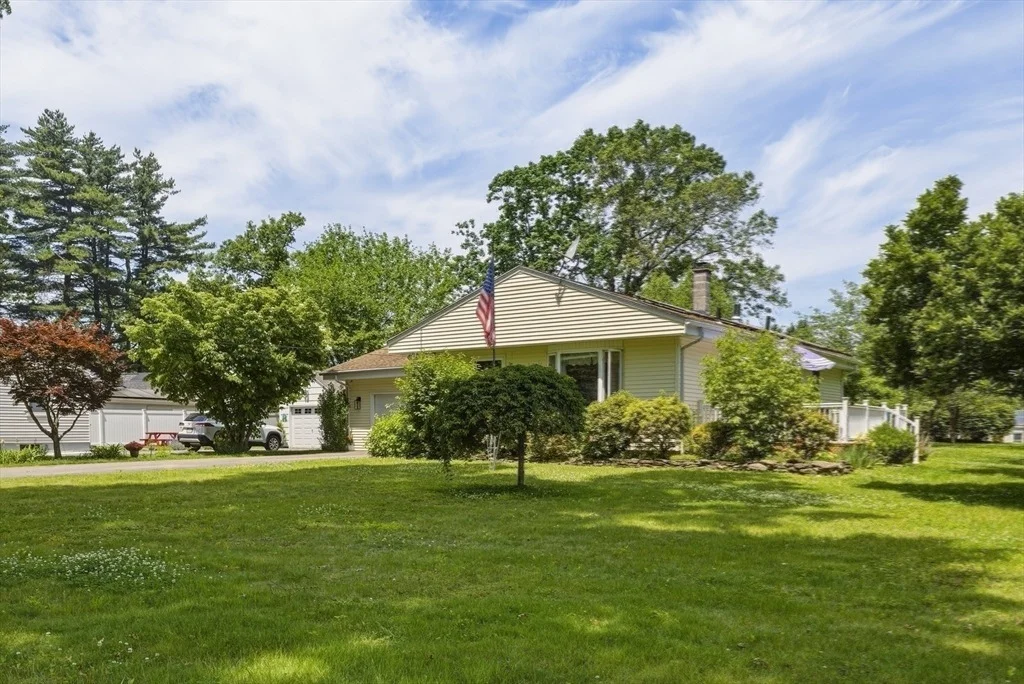 Photo of 110 Parkerview St.