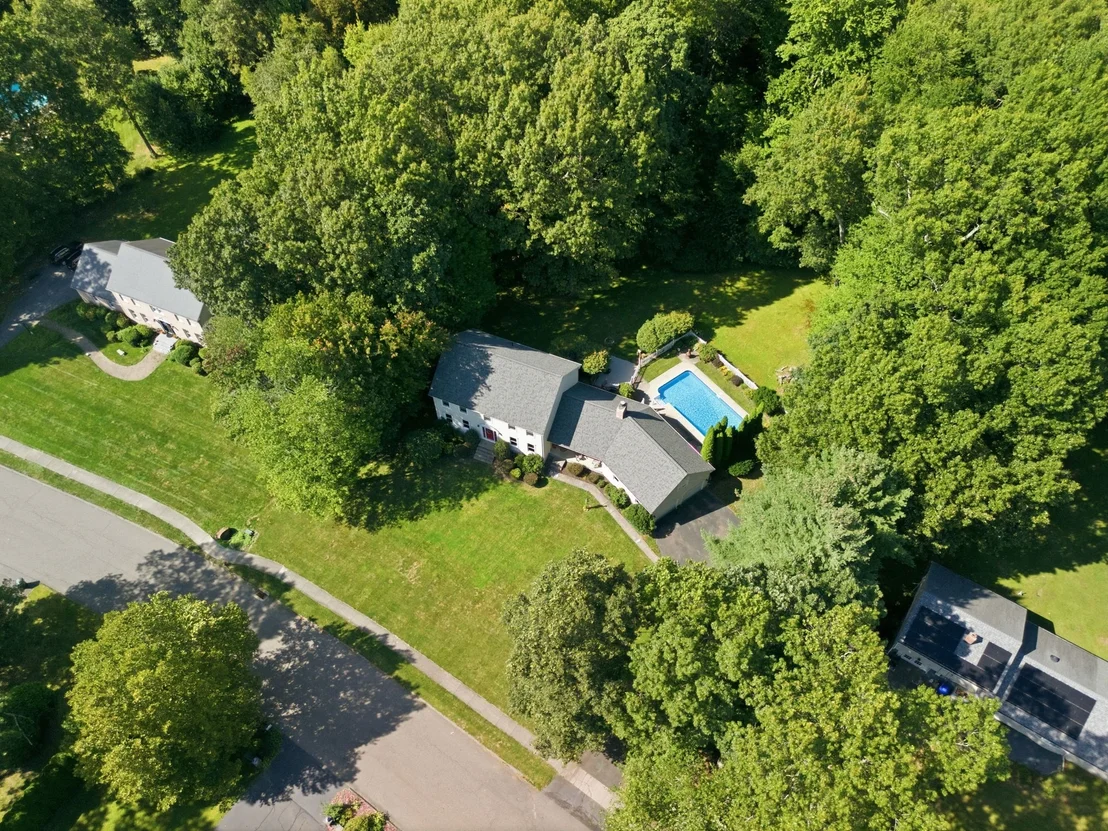 Photo of 22 Grassy Meadow Rd