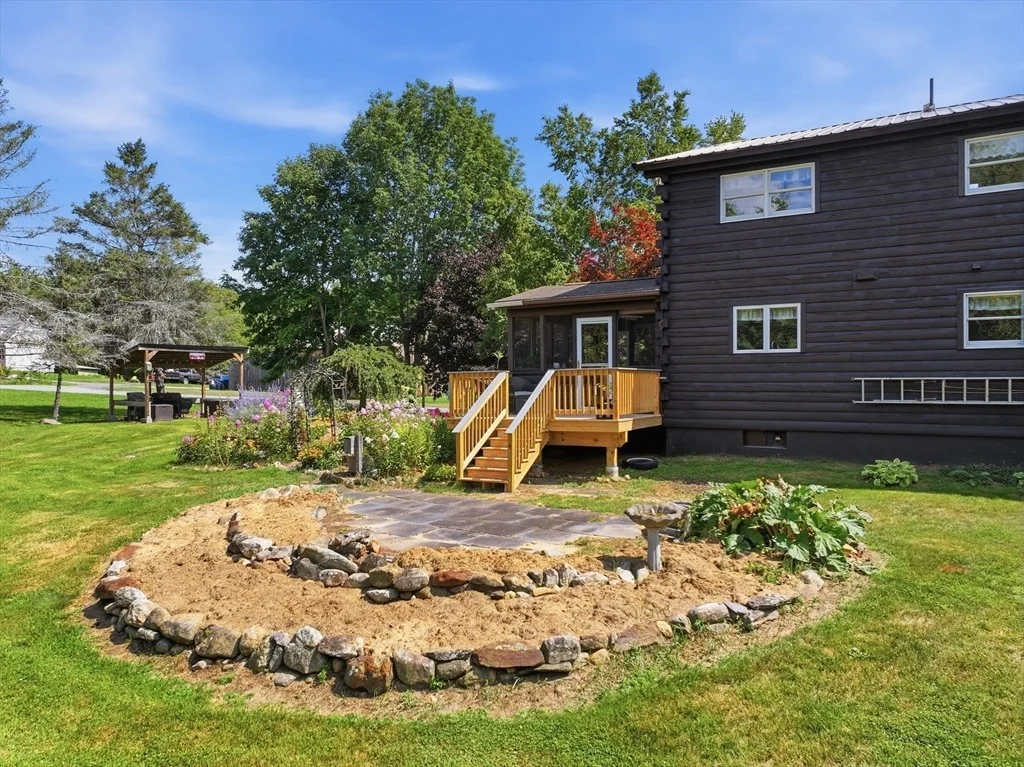Photo of 15 Thompson Rd
