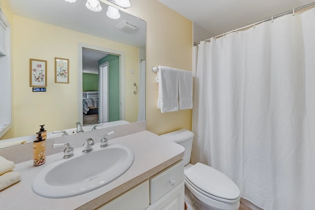 Photo of 20 Crestview Circle