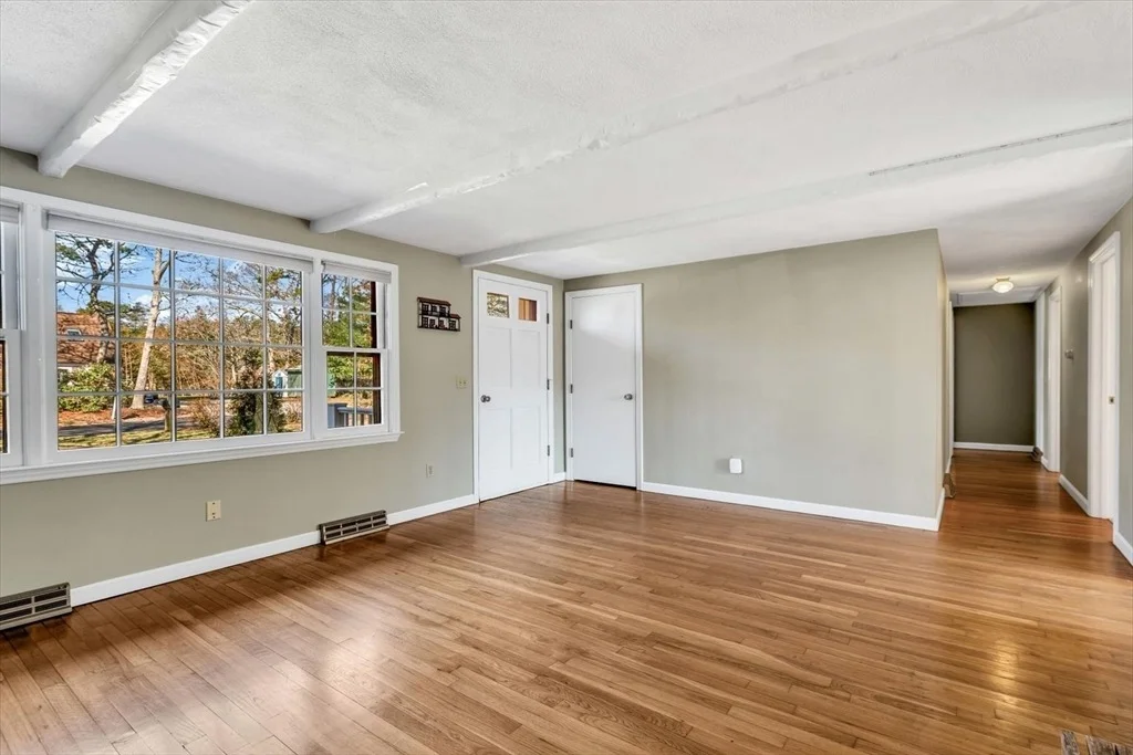 Photo of 26 Rainbow Ln