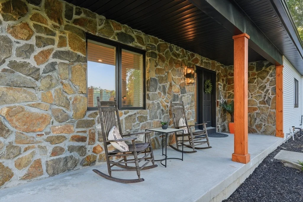 Photo of 93 Jonquil