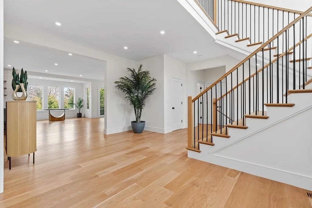 Photo of 5 Colonial Rd