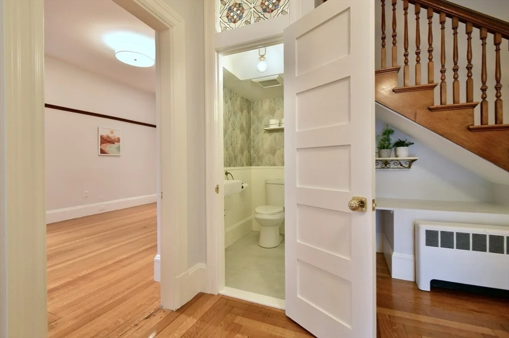 Photo of 141 Beacon St