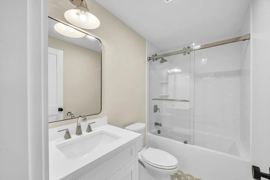 Photo of 6 Willow Cir