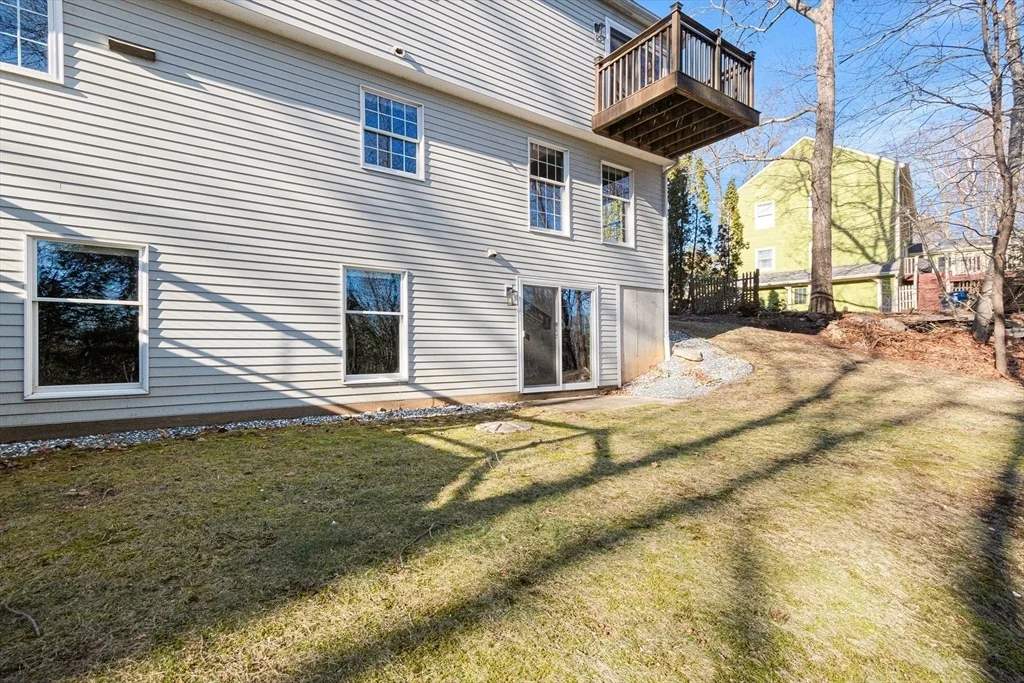 Photo of 25 Woodside Cir