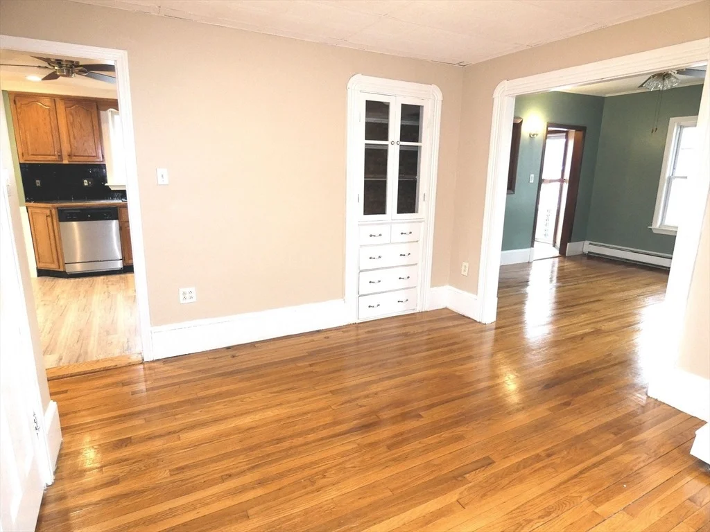 Photo of 60 Willard St
