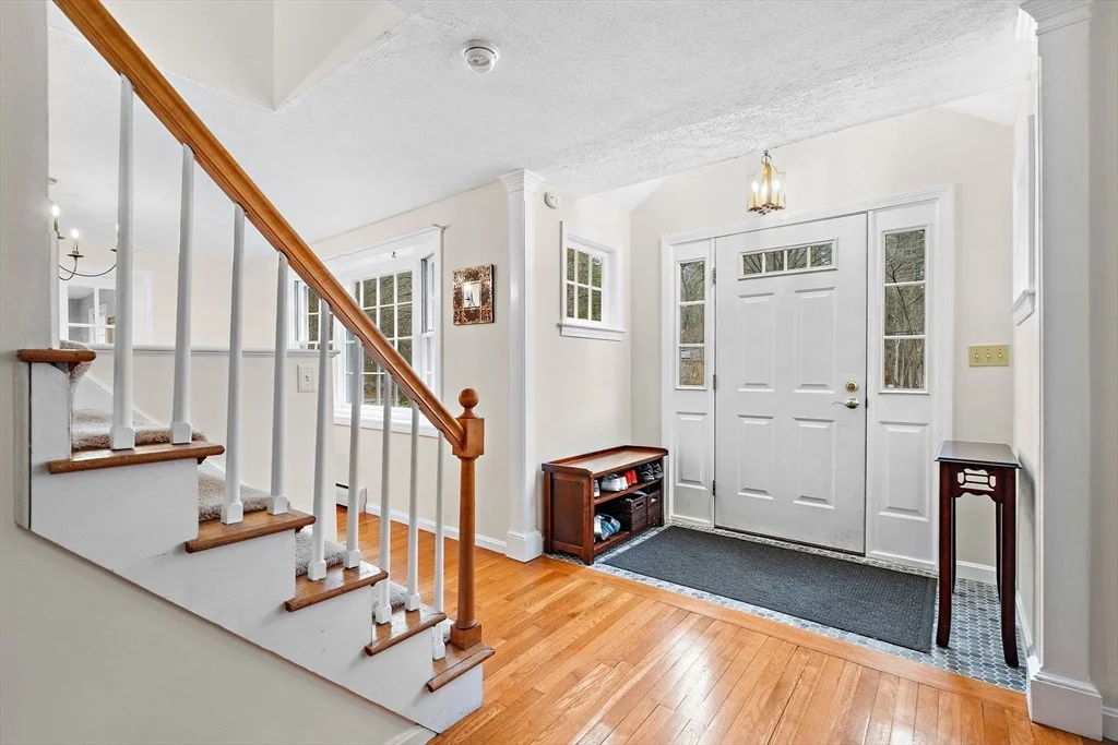 Photo of 108 Harvard Rd
