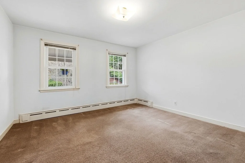 Photo of 14 Schofield Dr