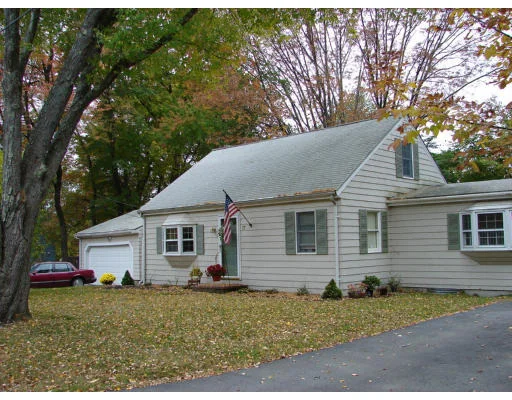 Photo of 12 Rock Ln