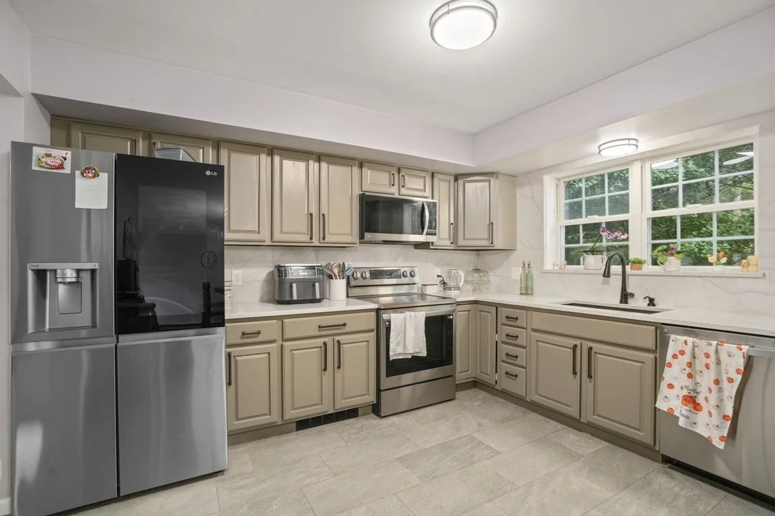 Photo of 115 Farm Pond Road