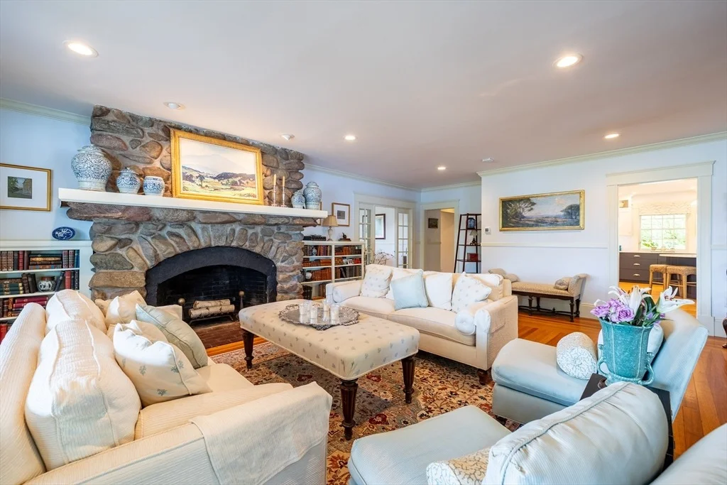 Photo of 15 Geneva Rd
