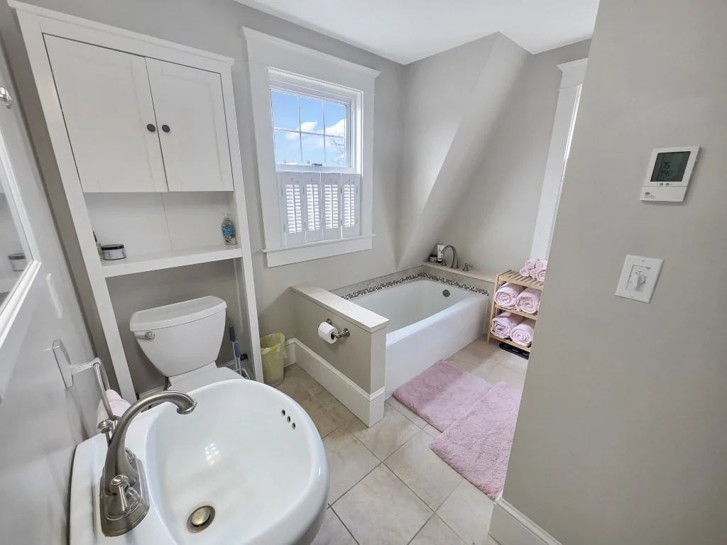 Photo of 70 Chestnut St