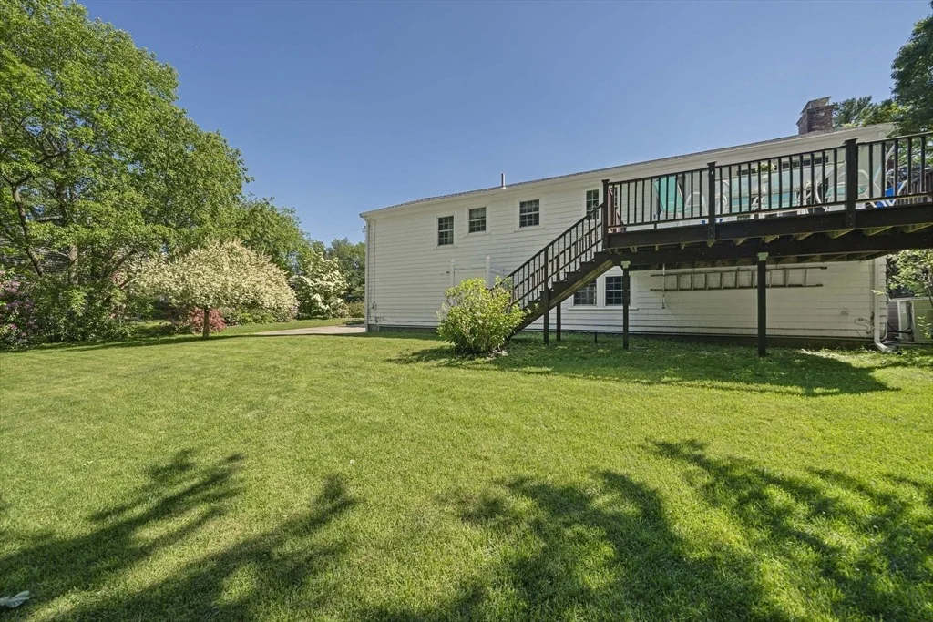Photo of 1 Carpenter Ln