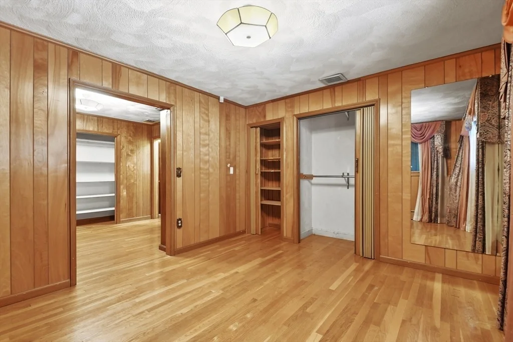Photo of 210 Plain Dr