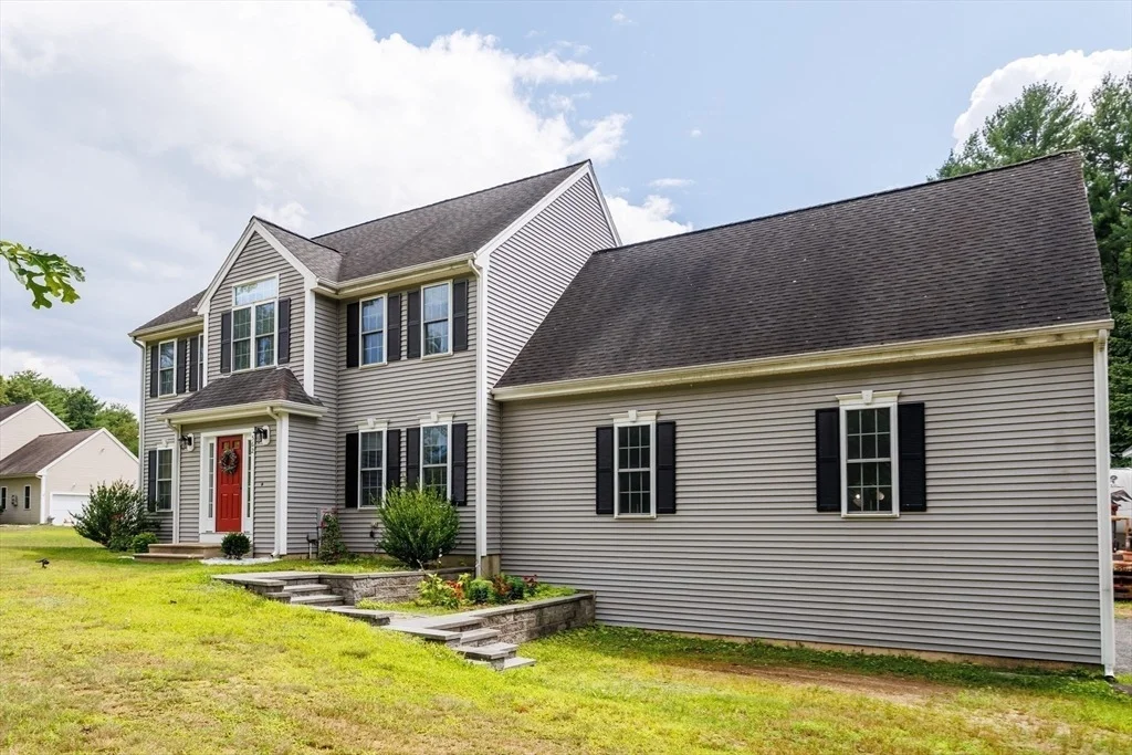 Photo of 562 Mendon Rd