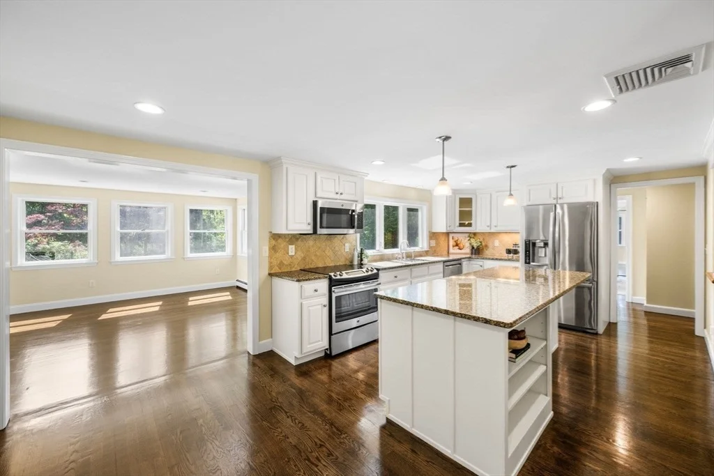 Photo of 30 Meadow Dr